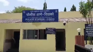 सोयगाव: आंबेडकर जयंती मिरवणुकीत नाचताना धक्का लागल्याच्या कारणावरून एकावर चाकू हल्ला झाल्याची घटना सिद्धार्थनगर टिव्ही सेंटर