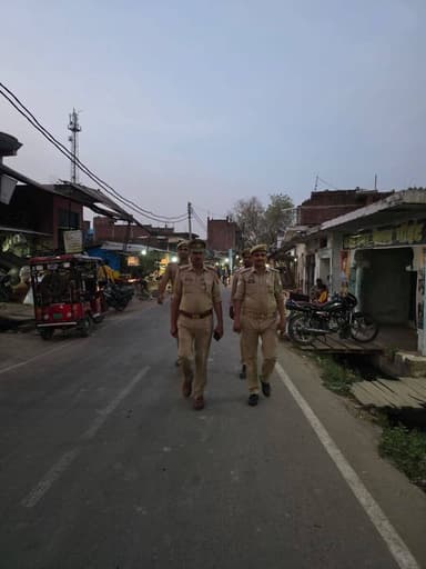 पुलिस अधीक्षक कन्नौज विनोद कुमार के निर्देशन में जनपद में शांति एवं कानून व्यवस्था बनाये रखने हेतु थाना सकरावा पुलिस द्...