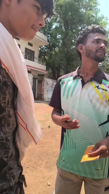 बरही शहर में दिनदहाड़े ब्लक में बेचे जा रहे सिलेंडर #वायरल