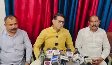 दतिया में होने वाले उपचुनाव के संबंध में भोपाल में पत्रकारों के सवालों के जवाब दिए.
#DamodarYadavMandal