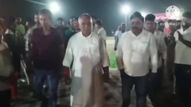 पचरुखी: नारायणपुर गांव में विधायक ने फीता काटकर रात्रि क्रिकेट टूर्नामेंट का उद्घाटन किया