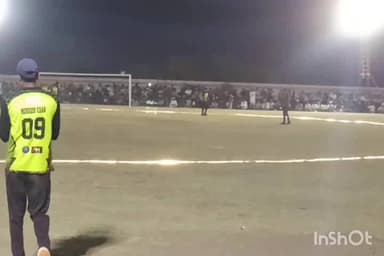 सिरोंज: रोमांचक मुकाबले में रमीज 11 को हराकर फारूक 11 फाइनल में, एक रन से मिली हार