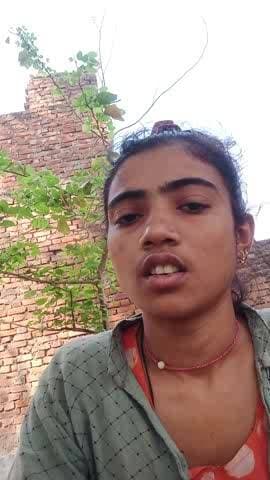 मेरी जगह में कब्जा कर रहे हैं और हम लोगों को ही मारपीट रहे हैं करने की धमकी दे रहे हैं की जान से मार देंगे एक बारफायरिंग