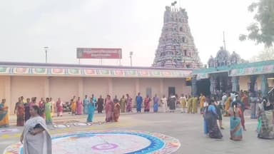 பெரம்பலூர்: 100% வாக்குப்பதிவு வலியுறு
த்தி சிறுவாச்சூர் மதுர காளியம்மன் கோவிலில் 1000 தீபங்கள் ஏற்றி கோலாட்டம் கும்மி ஆட்டம் ஆடி கலெக்டர் விழிப்புணர்வு