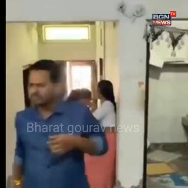 🌟 कलयुगी बेटे ने नारनौल के निवाज़ नगर में माँ, बहन के साथ बीबी और ससुरालियों से मिलकर मारपीट
#narnaulnews #viralreels...