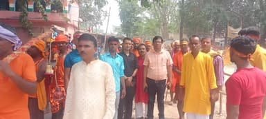 डुमरी कटसरी: शिवलिंग स्थापना के लिए निकली कलश शोभायात्रा, सुरक्षा के कड़े इंतजाम किए गए