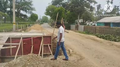 আমগুৰি: টিফুক চাহ বাগিছাত বিভাগীয় কৰ্তৃপক্ষই পুল নিৰ্মাণ কৰাক লৈ টিফুকত সন্তষ্টি প্ৰকাশ আছাৰ জিলাৰ সভাপতি অমিৰ চিলুৱাৰৰ