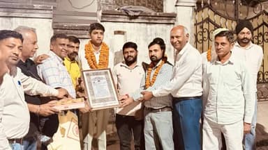 रादौर: गांव कलेसरा के मेधावी छात्र प्रतीक को पाल गड़रिया महासभा ने किया सम्मानित