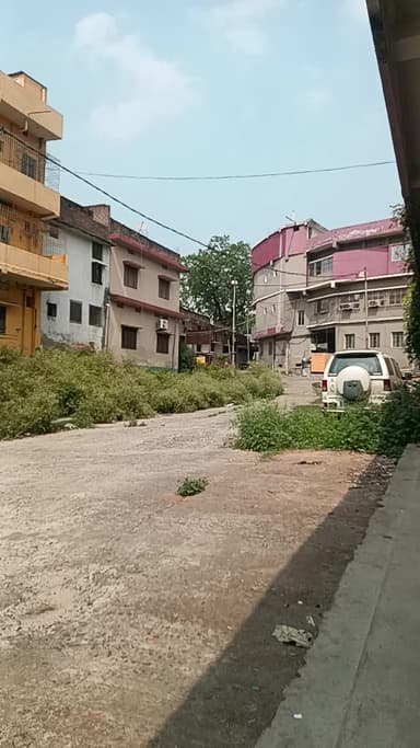 एक जमीन का 4 मालिक तो असली मालिक कौन है??