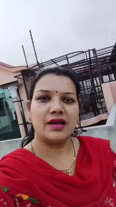 #Kya aap bhi karna chahti aisa work to msg me ya call kar sakti hai