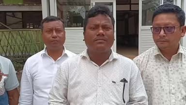 সোণাৰি: প্ৰাণৰ শিল্পী জুবিন গাৰ্গৰ গীত বিকৃত কৰা পাছতেই থানাই থানাই মৰ্মিতা মিত্ৰৰ বিৰুদ্ধে গোচৰ AJYCPৰ