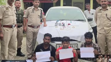 শিলচর: শিলচরে পুলিশ অভিযানে ১৭ টি মোবাইল টাওয়ারের ব্যাটারি,মোটরসাইকেল উদ্বার,গ্রেফতার-৩