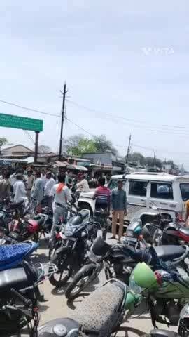 महिदपुर: दो बाइकों की टक्कर के बाद विवाद बढ़ा, पुलिस पर पथराव, थाना प्रभारी सहित चार घायल