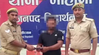 इटवा: थाना मोहाना पुलिस ने गिरा हुआ मोबाइल बरामद कर युवक को लौटाया, युवक ने व्यक्त किया आभार