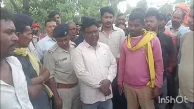 पुष्पराजगढ़: राजेंद्र ग्राम में एंबुलेंस न मिलने से घायल की मौत, परिजनों ने शव रखकर किया प्रदर्शन