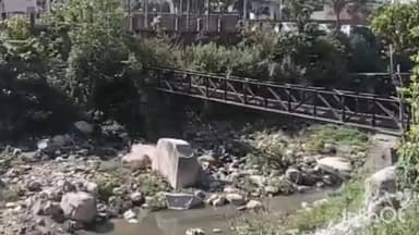 मंडी: पर्यावरण प्रेमी नरेंद्र सैणी ने उठाया सीवरेज लीक का मुद्दा, ब्यास नदी में मिल रहा गंदा पानी