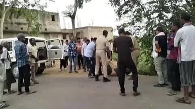 ନାଉଗାଁ: ଅଟୋ ଚଳାଉ ଥିବା ବେଳେ ଅଚାନକ ଚାଳକ ମୃତ
ନାଉଗାଁ, ନାଉଗାଁ ଥାନା ଅନ୍ତର୍ଗତ ମୁଣ୍ଡାଳୋ ବଜାର ନିକଟରେ ଏକ ଅଭାବନୀୟ ଘଟଣା ଦେଖିବାକୁ ମିଳିଛି