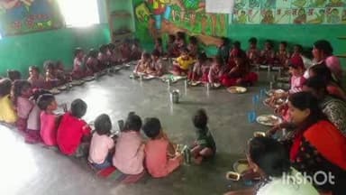 बाराहाट: मॉडल आंगनबाड़ी केंद्र मोहनपुर में तिथि भोज का आयोजन, पोषण जागरूकता पर ज़ोर