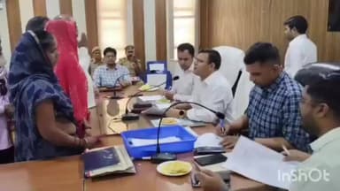 छिबरामऊ के तहसील सभागार में तिर्वा विधायक कैलाश राजपूत अपर जिला अधिकारी में तहसील समाधान तहसील दिवस का आयोजन किया। इसमें