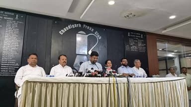 कल हिसार में हुए घटनाक्रम के बाद दुष्यन्त चौटाला की प्रेस कांफ्रेंस