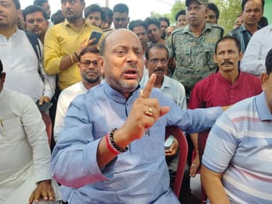 विधायक गोपाल अग्रवाल के आश्वास के बाद पीड़ित परिवार की जगी उम्मीद,
#viralreels #viralvideoシ #kishanganjbihar