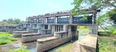 କାକଟପୁର: ୧୫ ବର୍ଷ ପରେ ବି କାକଟପୁର କଣ୍ଢେଇ ବ୍ୟାରେଜ କାମ ଅଧୁରା, ବଢୁଛି ଅସନ୍ତୋଷ