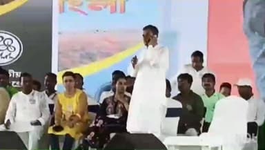 পান্ডুয়া: পান্ডুয়া বিধানসভা কেন্দ্রের তৃণমূল কংগ্রেস প্রার্থীর সমর্থনে এক বিশাল জনসভায় যোগ দিলেন অভিষেক