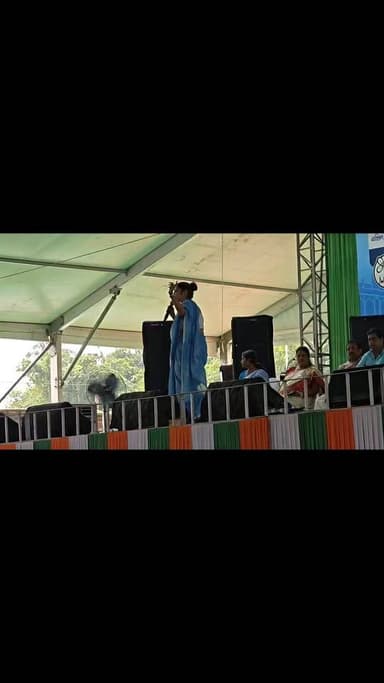 চিরদিনই তুমি যে আমার গান করে প্রচার করলেন যাদবপুর লোকসভা কেন্দ্রের সংসদ
#NewsUpdate #LiveNewsUpdate #BaruipurNews #বার...