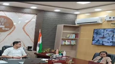 मधुबनी: डीएम पिता के ऑफिस पहुंची 6 साल की बेटी, बोली- पापा पहले लंच कीजिए, फिर अच्छे से काम करना, वीडियो वायरल