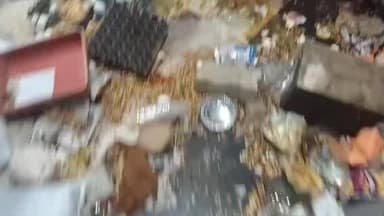 नरसिंहपुर: पुरानी रंजिश के चलते जनपद पंचायत काम्प्लेक्स के पास दुकान में तोड़फोड़, दुकानदार पर चाकू से हमला