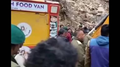 सैंज: जलोड़ी पास में फूड वैन को लेकर विवाद, मालिक पुलिस और वन विभाग की टीम से भिड़ा; वीडियो हुआ वायरल