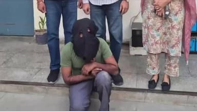 ਜਲਾਲਾਬਾਦ: ਸਦਰ ਥਾਣਾ ਜਲਾਲਾਬਾਦ ਵਿਖੇ ਸ਼ਰਾਬ ਤਸਕਰੀ ਮਾਮਲੇ ਚ ਭਗੋੜਾ ਆਰੋਪੀ ਗਿਰਫਤਾਰ