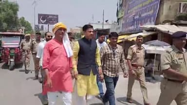 नारी शक्ति वंदन अधिनियम के पास न होने पर भाजपा कार्यकर्ताओं और नारी शक्ति के साथ विपक्ष के खिलाफ प्रदर्शन किया।