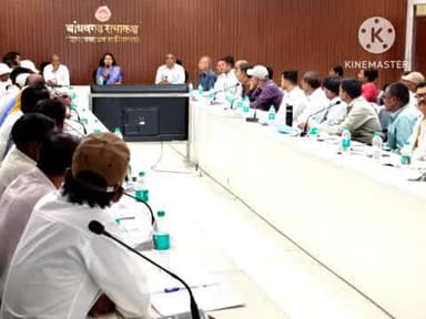 बांधवगढ़: उमरिया: मकान सूचीकरण एवं मकानों की गणना पर प्रगणकों और सुपरवाइजरों को दिया गया प्रशिक्षण