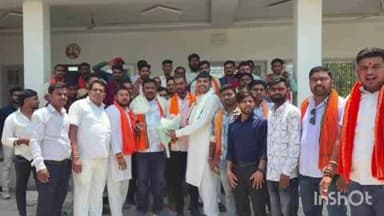नवागढ़: नवागढ़ भाजपा युवा मोर्चा के मंडल अध्यक्ष ओंकार साहू के बनाए जाने पर युवाओं में दिखा हर्ष