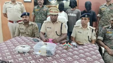 इमामगंज: पांकरडीह सीएसपी लूटकांड का पुलिस ने किया खुलासा, लूट में शामिल हथियार व नकदी बरामद