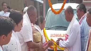 সৰুপথাৰ: সৰুপথাৰত অমৃত ফাউণ্ডেচন ট্ৰাষ্টৰ উদ্যোগত চাৰিখন পঞ্চায়তৰ বাবে দুখনকৈ এম্বুলেন্স প্ৰদান