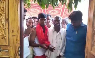 అలంపూర్: ఐజ మున్సిపాలిటీలో అర్హులకు ఇందిరమ్మ ఇండ్లు -సింగల్ విండో అధ్యక్షులు మధుసూదన్ రెడ్డి