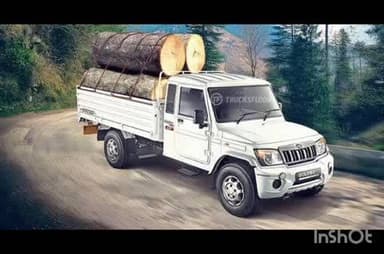 गोंडपिंपरी: भरधाव पिकअपची कारला धडक; एक जागीच ठार,आक्सापूर जंगल परिसरातील घटना