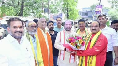 नवाबगंज: दशहरा बाग स्थित बाबा पंचम दास कुटी में भगवान परशुराम जन्मोत्सव व अक्षय तृतीया का पावन कार्यक्रम आयोजित हुआ