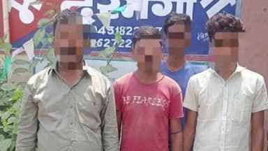 मनीगाछी: मनिगाछी में नशे की पार्टी पर पुलिस का छापा, 4 नशेड़ी गिरफ्तार