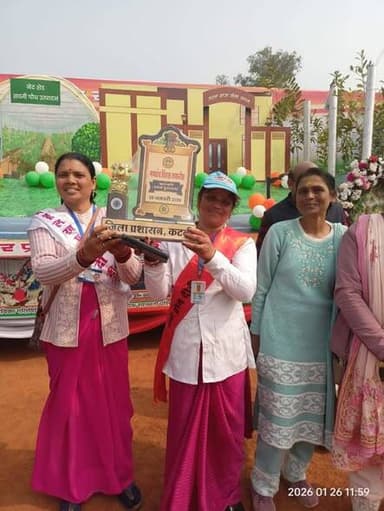 🔳“*ड्रोन दीदी” हेमलता ने बदली खेती की तस्वीर, तकनीक से बढ़ा रहीं आमदनी
🔳बड़वारा के खिरहनी गांव की बेटी बनी नवाचार की पह...