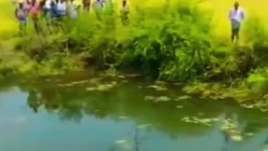 మల్యాల: పెగడపల్లి మండలం నందగిరి సమీపంలో ప్రమాదవశాత్తు వ్యవసాయ బావిలో పడటంతో వరి కోత మిషన్ డ్రైవర్ మృతి