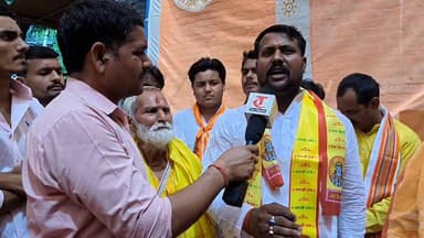 शोभायात्रा निकाल प्रताप नगर में मनाई गई परशुराम जयंती
.
#हरदोई: प्रताप नगर में भगवान परशुराम की जयंती धूमधाम से मनाई गई।...