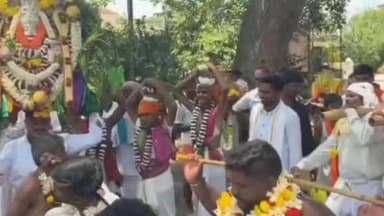 ಬೇಲೂರು: ಅದ್ದೂರಿಯಾಗಿ ಜರುಗಿದ ನಿಡಗೋಡು ಸಮೀಪದ ಉದ್ಭವ ದುರ್ಗಮ್ಮ ದೇವಸ್ಥಾನದ ಕೆಂಡೋತ್ಸವ