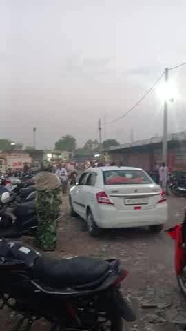 Rajgarh jila pachor pachor mein Mandi se hata ke bajar chinti market mein kar Diya