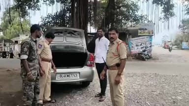 అసిఫాబాద్: చిర్రకుంట ఎక్స్ రోడ్ వద్ద పోలీసుల వాహనాల తనిఖీలు