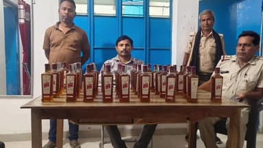 मेसकौर: प्रखंड के सेखाबारा में पुलिस ने किया बड़ा एक्शन, 42 बोतल अंग्रेजी शराब बरामद, दो नामजद