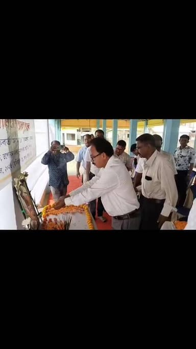 ড° পল্লব দাসের স্মরণে কৈবর্ত সমাজ কল্যাণ মঞ্চের স্মৃতিচারণ সভা অনুষ্ঠিত।