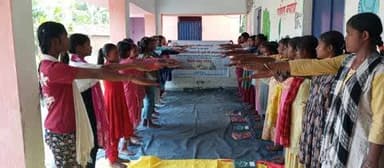 अक्षय तृतीया के अवसर पर जस्ट राइट एवं निर्देश की ओर से मंदिरों में श्रद्धालुओं के बीच बाल विवाह के खिलाफ अभियान चलाया गय